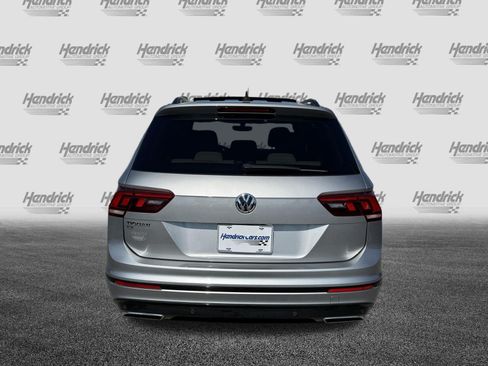 Used 2021 Volkswagen Tiguan SE R-Line FWD image 9