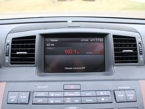 Used 2008 INFINITI M35 x w/ Technology Pkg image 26