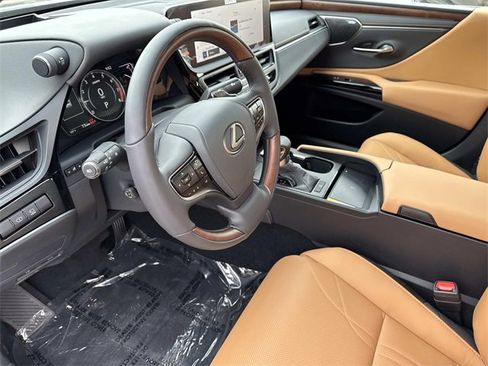 New 2025 Lexus ES 350 Ultra Luxury image 21