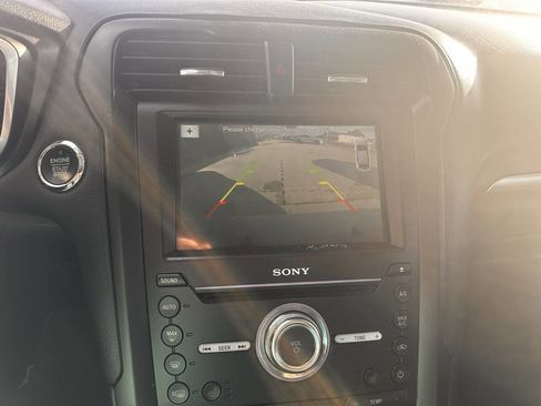 Used 2018 Ford Fusion Titanium image 11