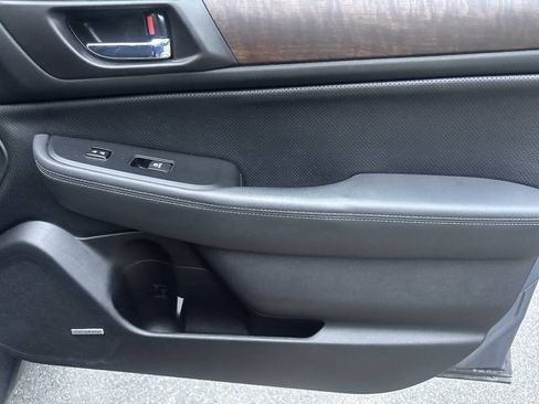 Used 2016 Subaru Outback 2.5i Limited AWD/4WD image 16
