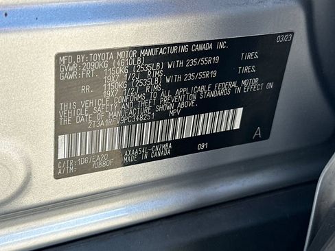 Used 2023 Toyota RAV4 XLE Premium AWD/4WD image 35