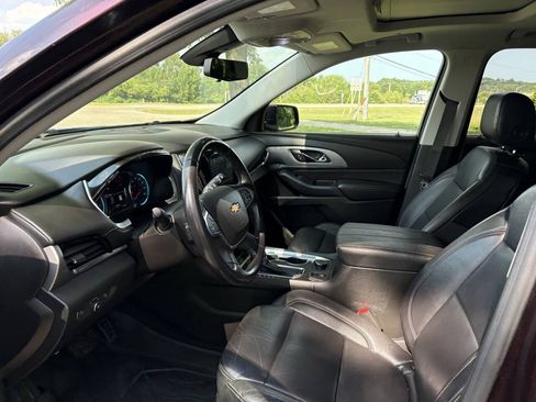 Used 2018 Chevrolet Traverse LT w/ LPO, Floor Liner Package AWD/4WD image 12