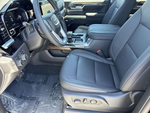 New 2026 GMC Sierra 1500 Elevation w/ Elevation Premium Package AWD/4WD image 21