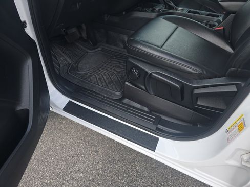 Used 2020 Ford Ranger XL w/ Equipment Group 101A Mid image 16