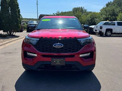 Used 2024 Ford Explorer ST-Line w/ Class IV Trailer Tow Package AWD/4WD image 8