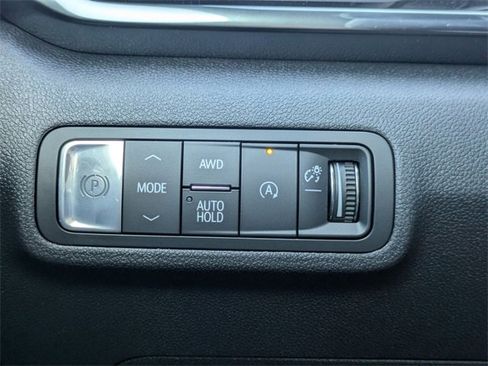 New 2026 GMC Terrain AT4 w/ LPO, Black Badging Package image 28