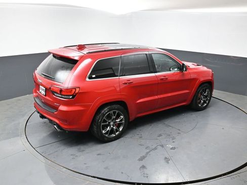 Used 2014 Jeep Grand Cherokee SRT8 w/ Luxury Group II AWD/4WD image 13