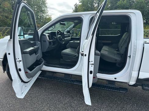 Used 2024 Ford F250 XLT image 28