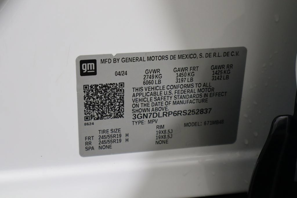 Used 2024 Chevrolet Equinox EV LT w/ LPO, Active Package FWD image 39