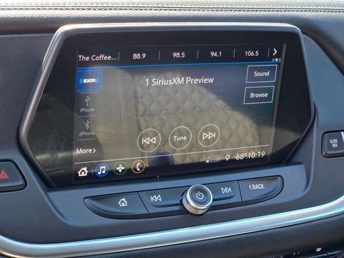 Used 2020 Chevrolet Blazer LT image 18