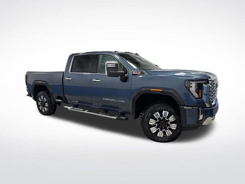 Used 2025 GMC Sierra 3500 Denali image 45
