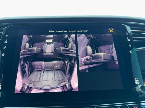 Used 2022 Jeep Grand Wagoneer Series III w/ Rear Seat Video Group 1 AWD/4WD image 33