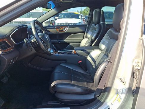 Used 2017 Lincoln Continental Reserve AWD/4WD image 13