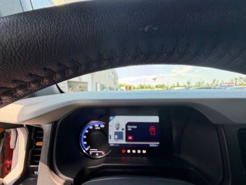 Used 2023 Ford Bronco Badlands w/ Sasquatch Package AWD/4WD image 45