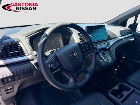 Used 2026 Honda Odyssey Sport-L image 11