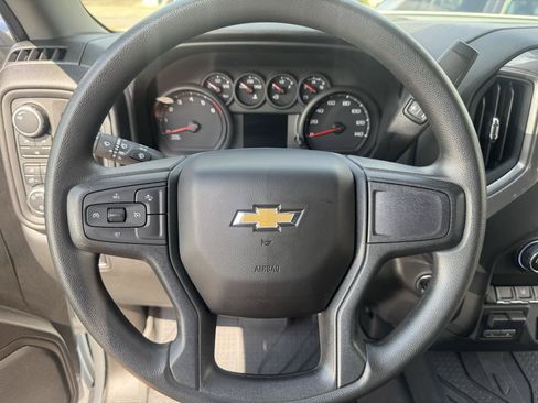 Used 2025 Chevrolet Silverado 2500 W/T w/ WT/CX Safety Package AWD/4WD image 23