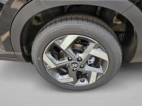 New 2026 Hyundai Venue SEL image 10