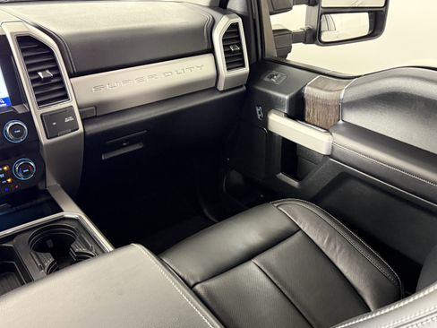 Certified 2020 Ford F250 Lariat w/ Chrome Package image 14