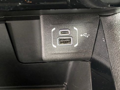 Used 2025 Jeep Compass Latitude w/ Altitude Special Edition image 18