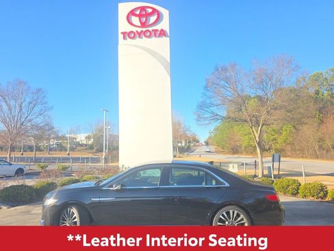 Used 2020 Lincoln Continental w/ Premium Package image 4