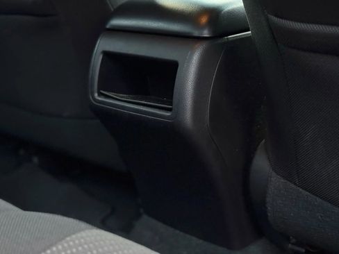 Used 2017 Toyota Camry LE image 28