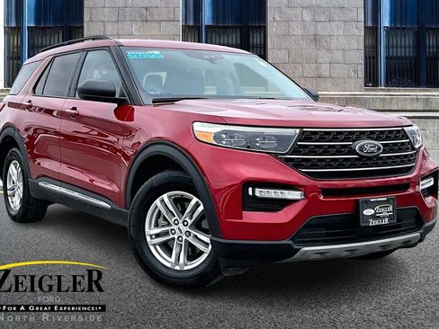 Certified 2022 Ford Explorer XLT w/ Equipment Group 202A image 1