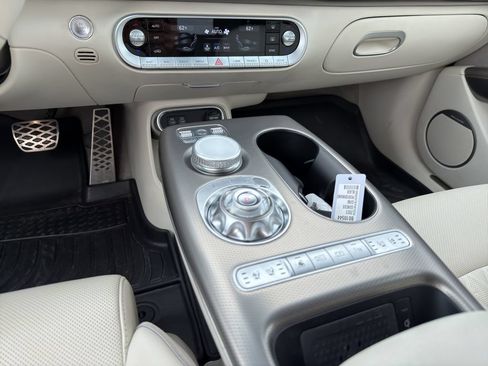 Used 2023 Genesis GV60 Performance AWD/4WD image 15
