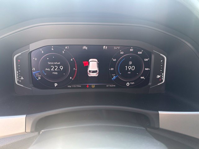 Used 2020 Volkswagen Atlas Cross Sport SEL Premium AWD/4WD image 12