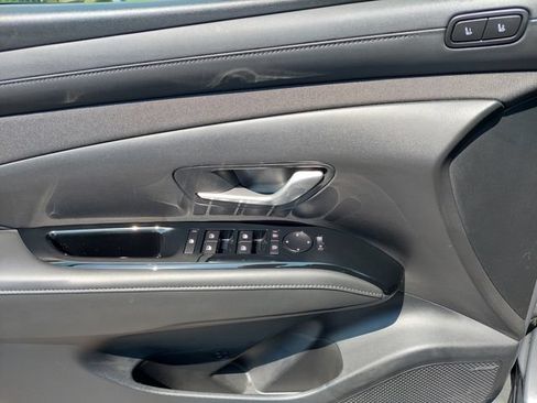 Used 2025 Hyundai Tucson Limited AWD/4WD image 46