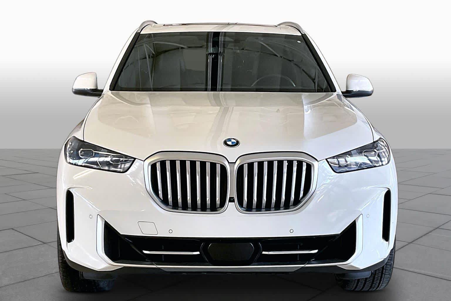 Used 2026 BMW X5 sDrive40i RWD image 3