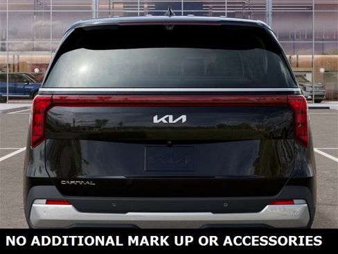 New 2026 Kia Carnival EX image 13