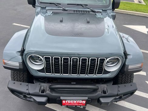 Used 2025 Jeep Wrangler Backcountry 4xe AWD/4WD image 7