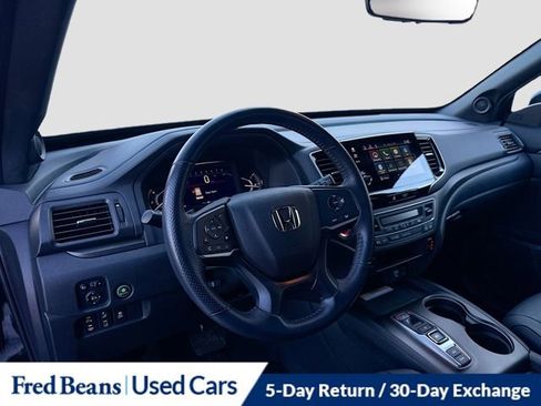 Used 2022 Honda Passport TrailSport image 9