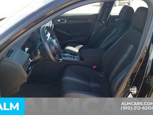 Used 2025 Honda Civic Sport image 15