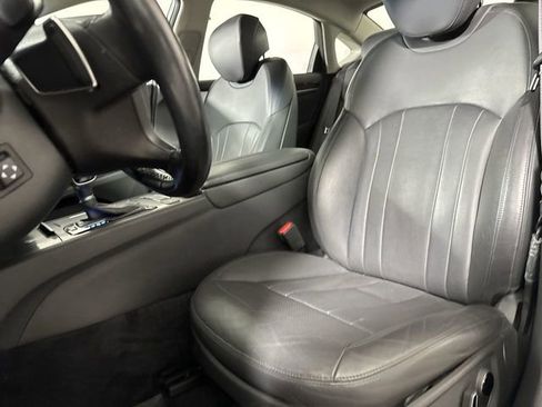 Used 2018 Genesis G80 3.8 image 18