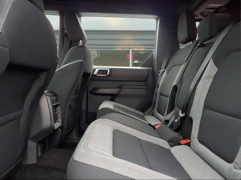 New 2025 Ford Bronco w/ Sasquatch Package image 8