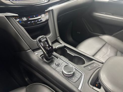 Used 2022 Cadillac XT6 Premium Luxury w/ Platinum Package AWD/4WD image 21