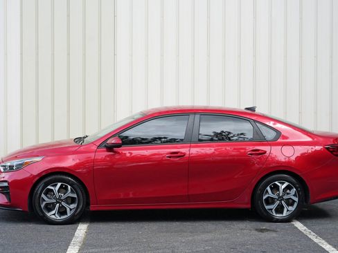 Used 2021 Kia Forte LXS FWD image 40