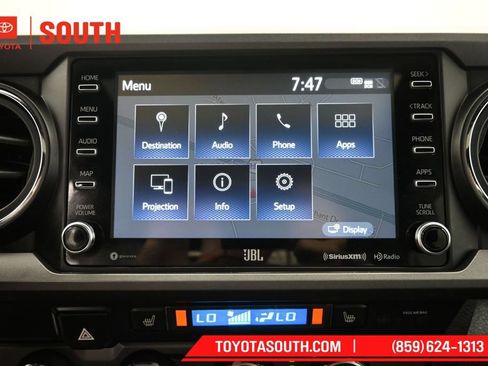 Used 2022 Toyota Tacoma TRD Sport w/ TRD Premium Sport Package AWD/4WD image 14