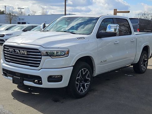 New 2026 RAM 1500 Laramie AWD/4WD image 3