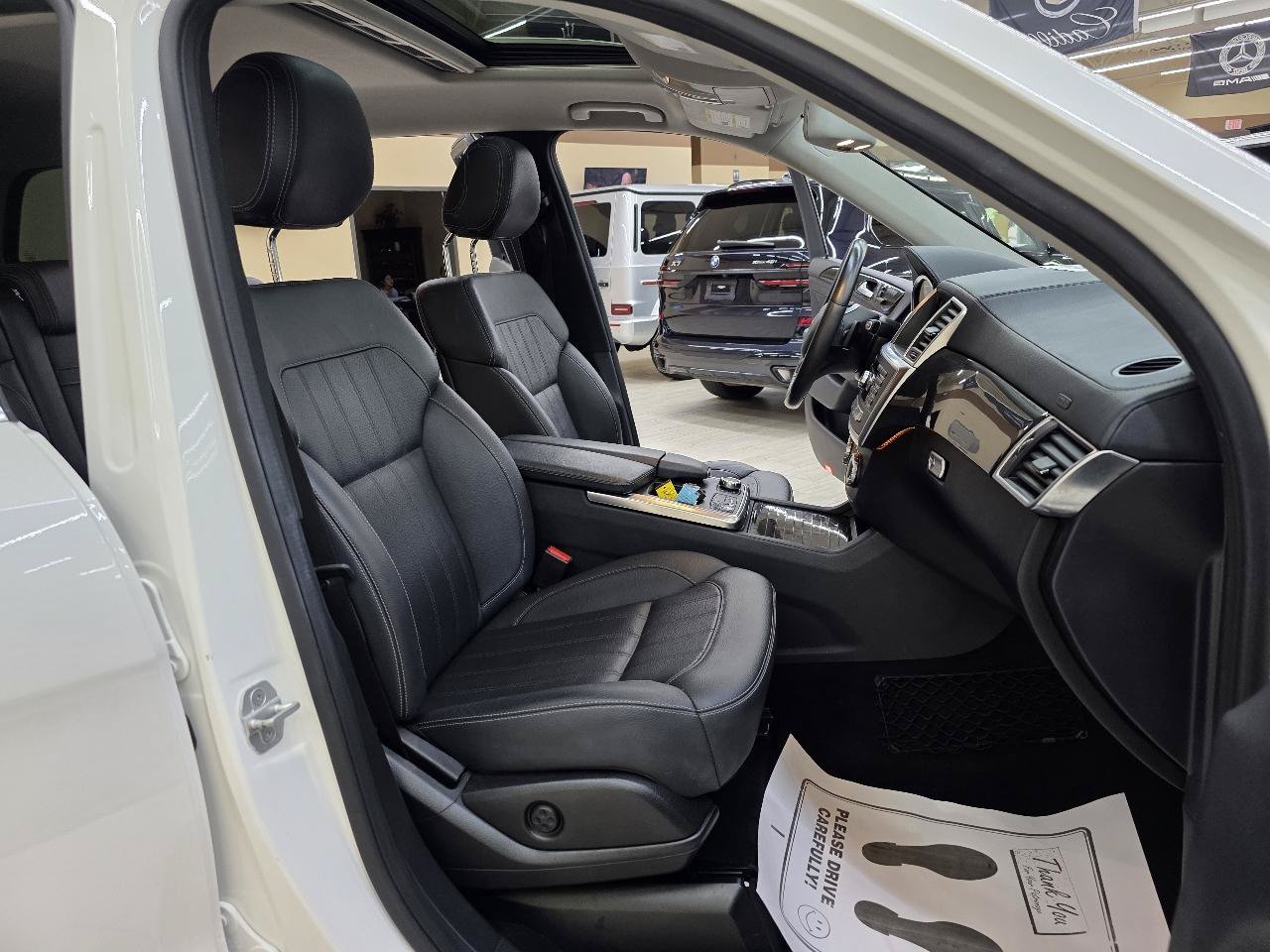 Used 2016 Mercedes-Benz GL 450 4MATIC w/ Premium I Package image 22