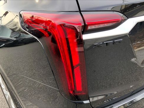Used 2023 Cadillac XT6 Premium Luxury w/ Technology Package image 26