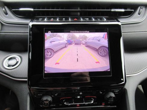 Certified 2025 Jeep Grand Cherokee L Laredo w/ Luxury Tech Group I RWD image 26