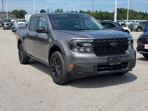 Used 2023 Ford Maverick XLT w/ XLT Luxury Package FWD image 2