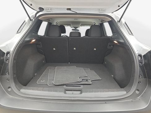 Used 2026 Nissan Kicks SV FWD image 27