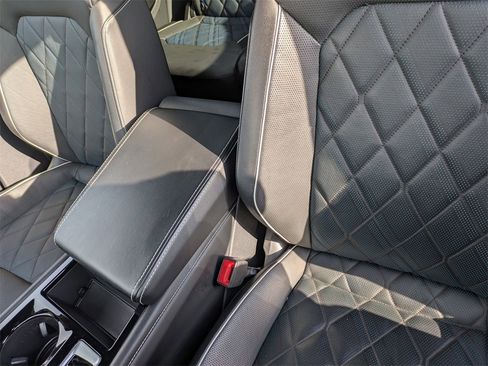 Used 2024 Volkswagen Atlas Cross Sport SEL Premium R-Line image 16