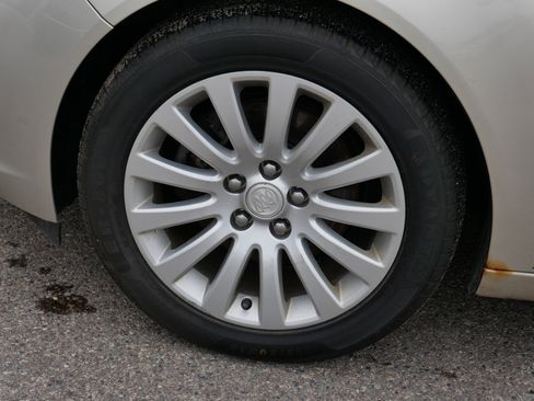Used 2013 Buick Regal Premium FWD image 15