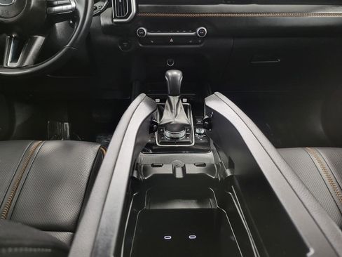 Used 2025 MAZDA CX-50 AWD 2.5 Hybrid w/ Premium Pkg image 18