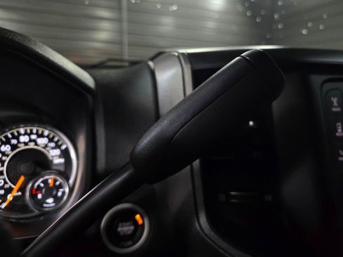 Used 2020 RAM 2500 Tradesman w/ Chrome Appearance Group image 23